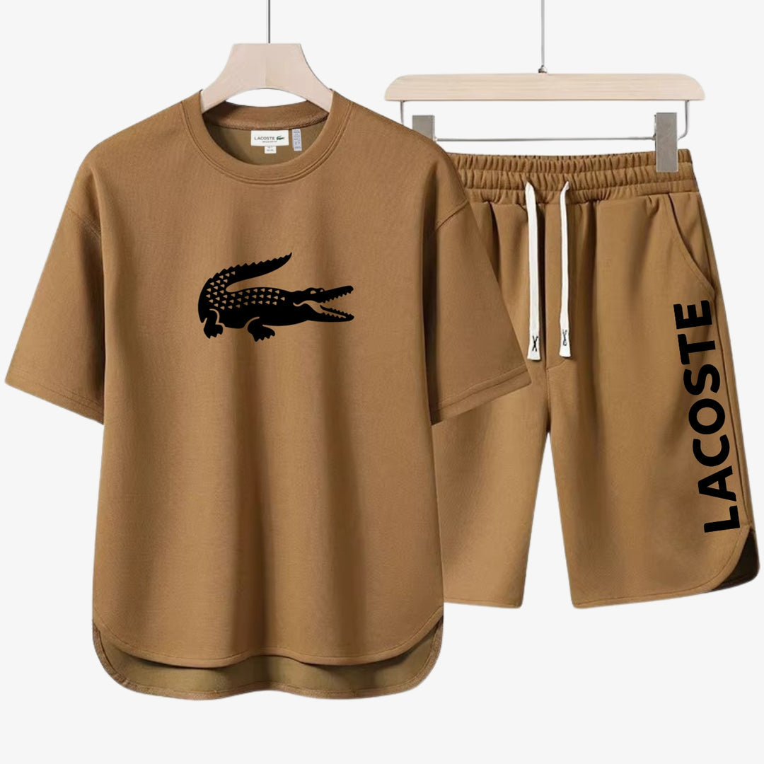 Outfit estivo da uomo - T-shirt e pantaloncini