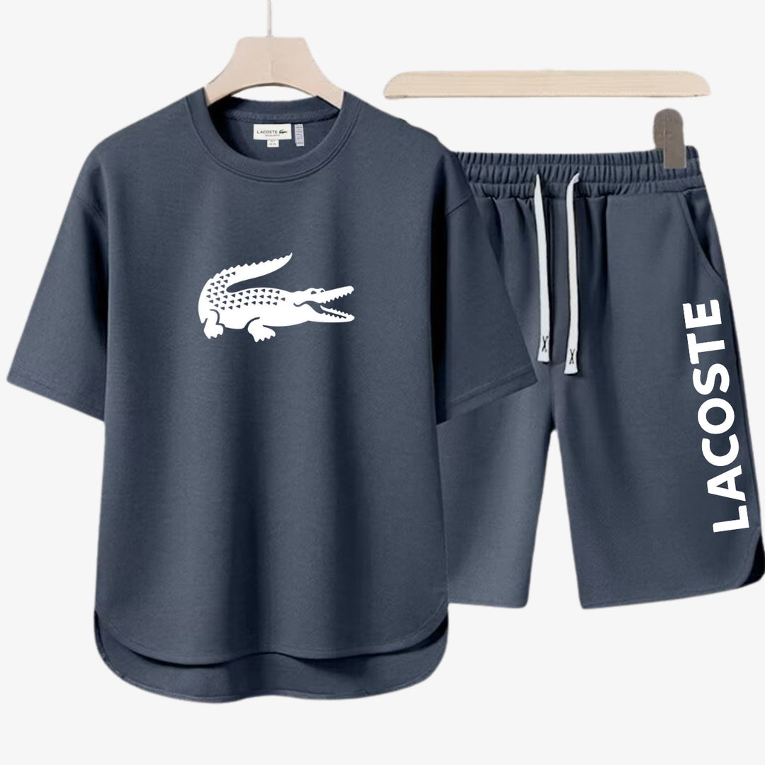 Outfit estivo da uomo - T-shirt e pantaloncini