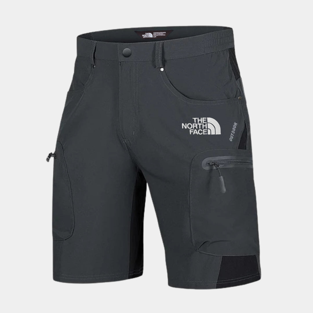 Pantaloncini da esterno con molte tasche per l'estate