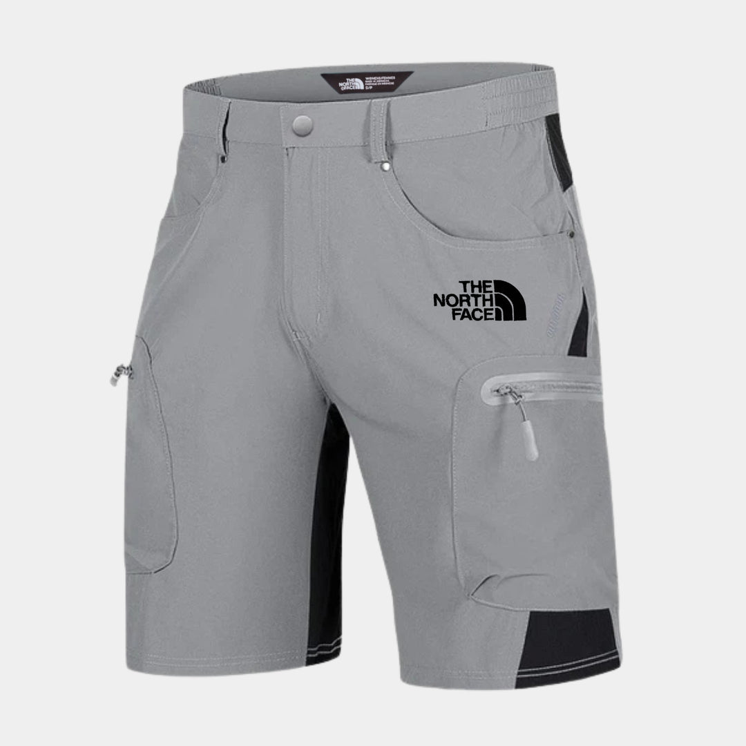 Pantaloncini da esterno con molte tasche per l'estate