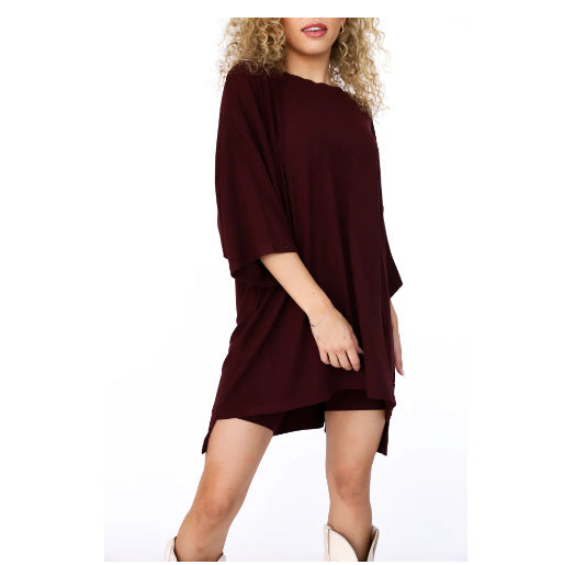 Completo Estivo da Donna: T-shirt a maniche corte e pantaloni slim aderenti