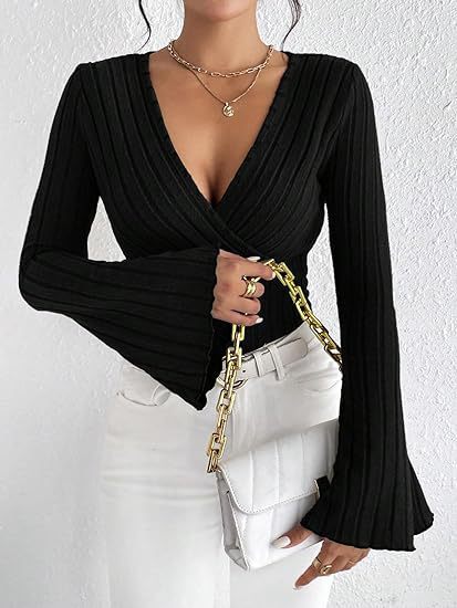 T-shirt girocollo a maniche lunghe da donna in maglia a coste autunnale e invernale, con scollo a V e maniche a campana, elegante top da donna