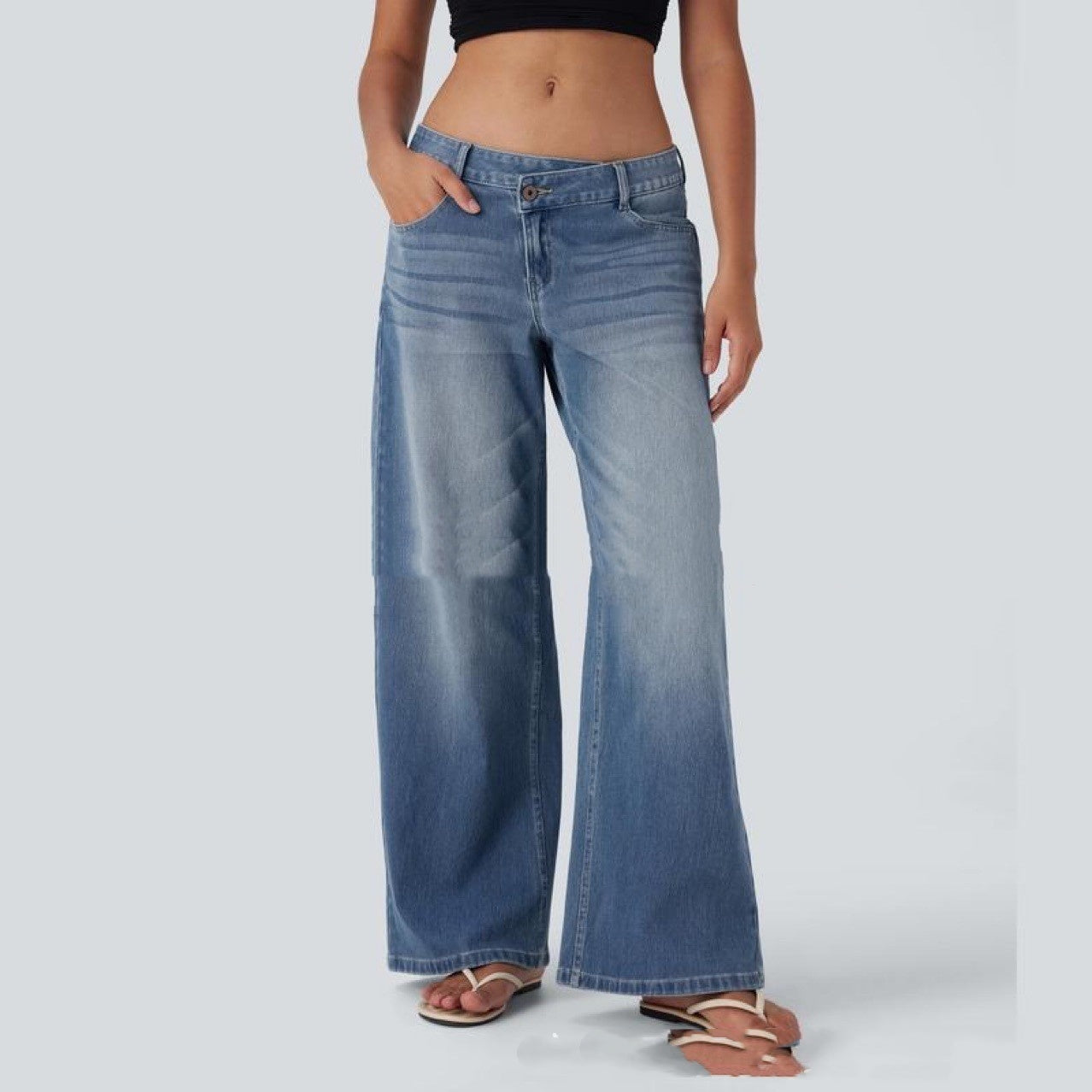Jeans Larghi con Fibbia a Vita Bassa