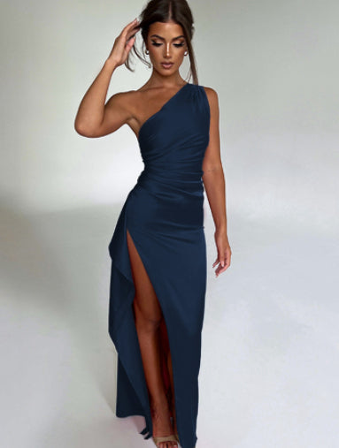 Abito da donna monospalla in raso – Sexy outfit estivo senza schienale con spacco