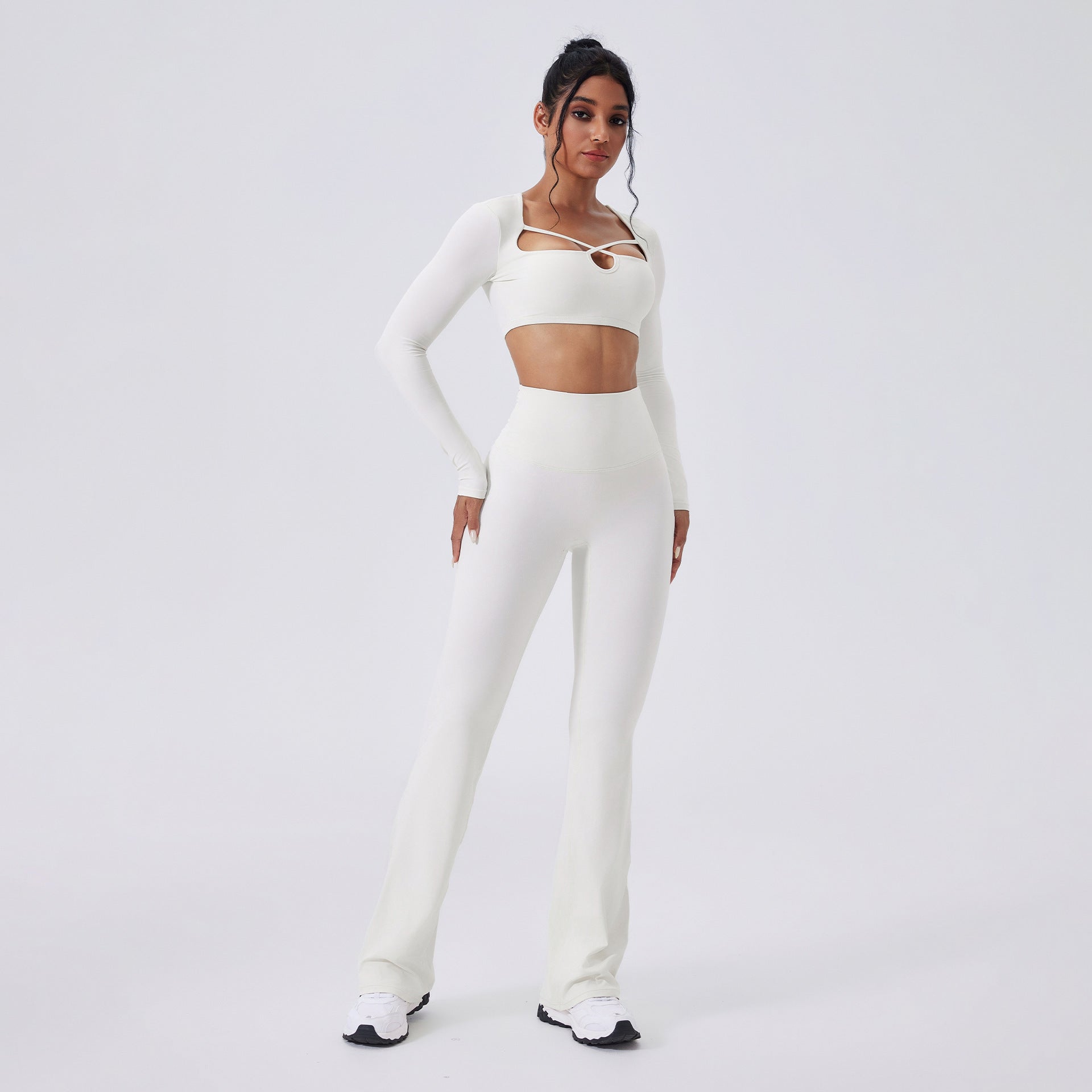 Completo Pantaloni Evasé A Vita Alta Slim-fit Con Maniche Lunghe E Scollo Rotondo Color-block
